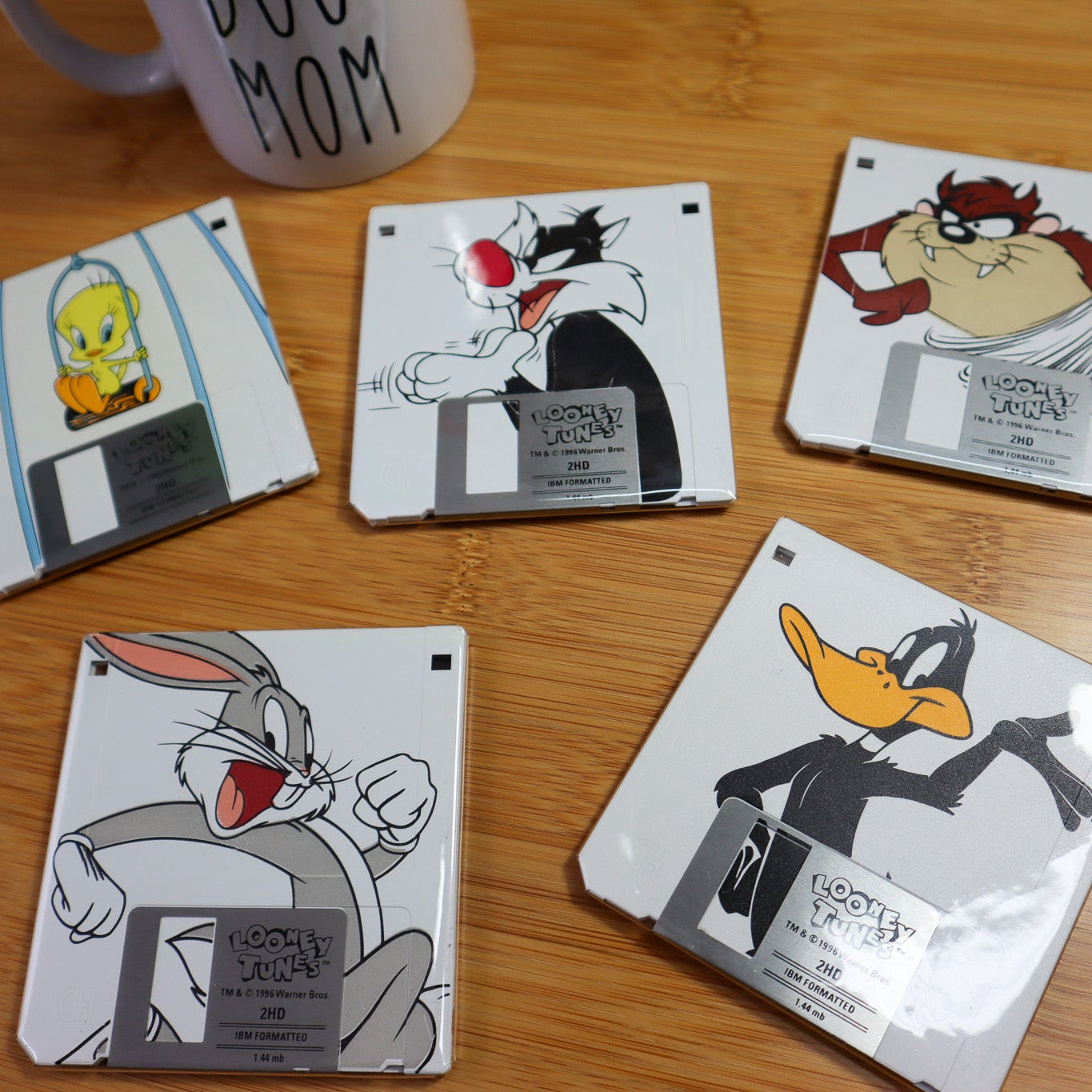 Floppy Disk Coasters Made From Real Floppy Disks / Beige Looney Tunes / 5-Pack / TC_L