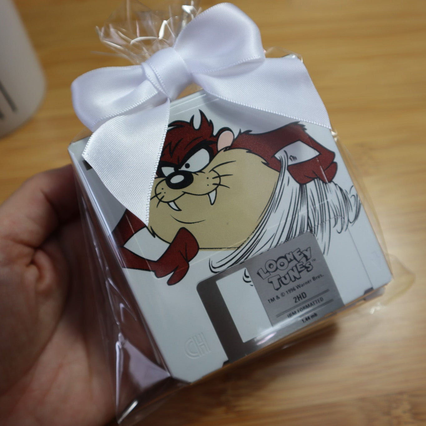 Floppy Disk Coasters Made From Real Floppy Disks / Beige Looney Tunes / 5-Pack / TC_L