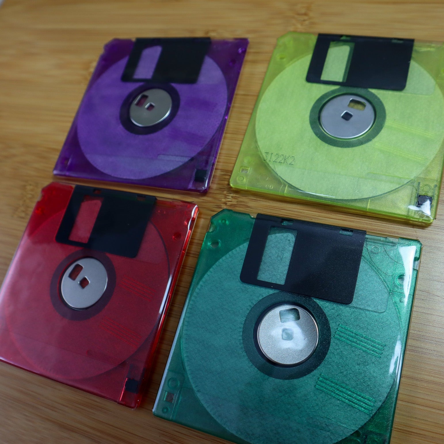 Floppy Disk Coasters Made From Real Floppy Disks / Multicolor / 4-Pack / TC_E