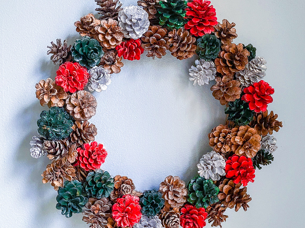 DIY Pine Cone Wreath From Pine Cones Found In Nature