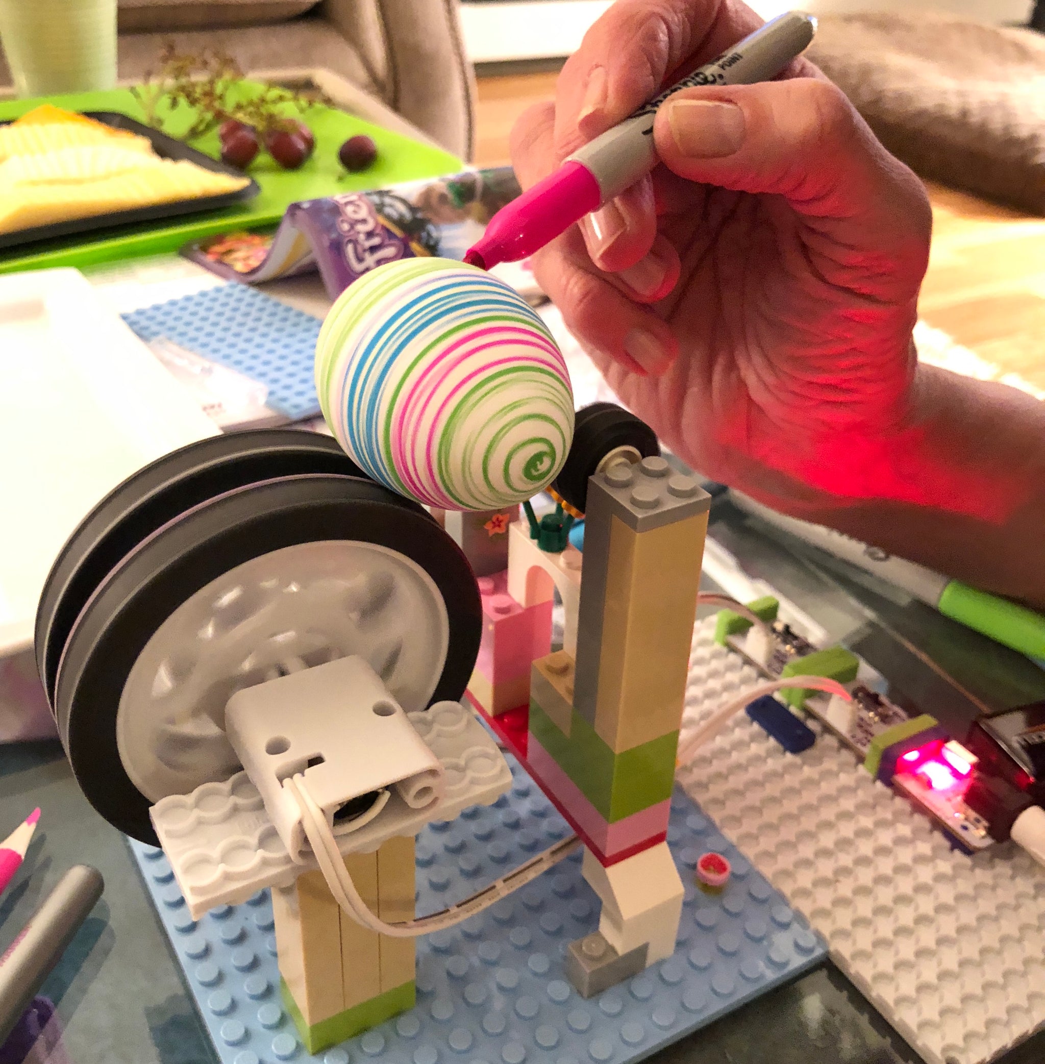DIY EggMazing with littleBits and Legos