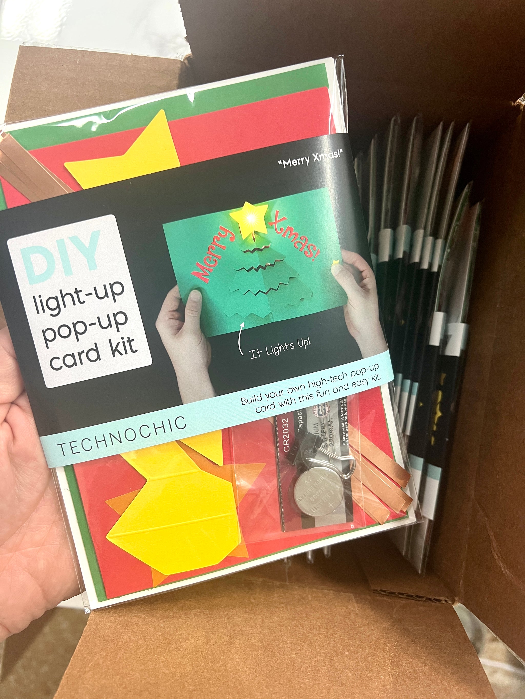 Light-up pop-up card kit- CASE of 25 Kits - Xmas Tree